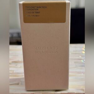 NIB Haus Labs Triclone Skin Tech Foundation in Shade 190 Light Cool